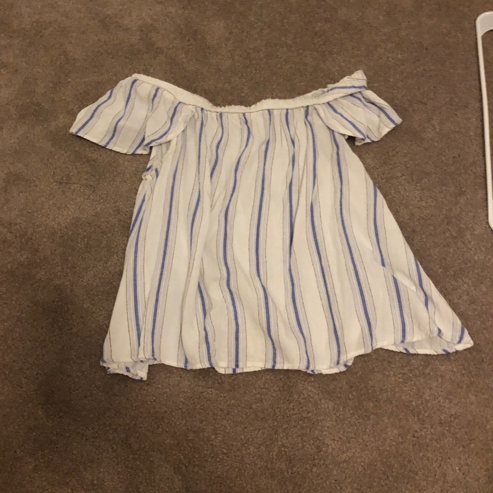 Off the Shoulder Flowy Shirt